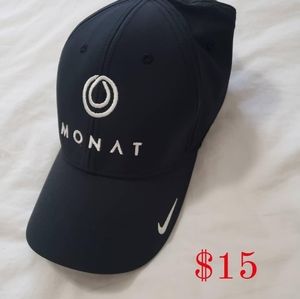 Monat hat